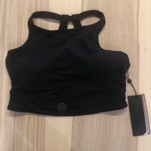 Under Armour Rush Sports Bra, Black, size medium